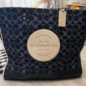 Coach Dempsy 40 Tote